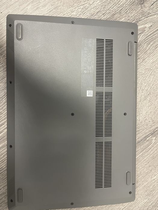 Vand Laptop Lenovo