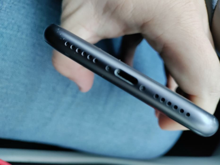 Iphone 11 64 все работает