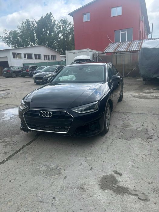 AUDI A4 2023 — imagine 2