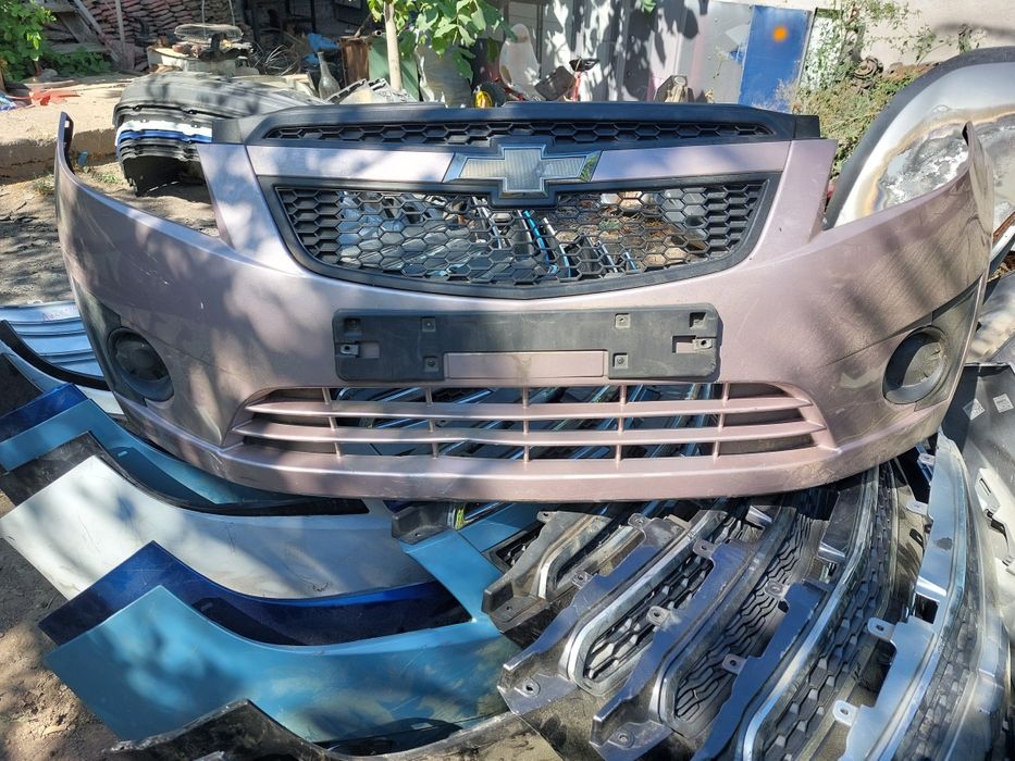 Бампера передние и задние, авторазбор.