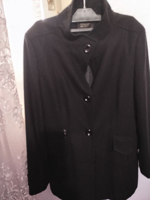 Дамско черно палто