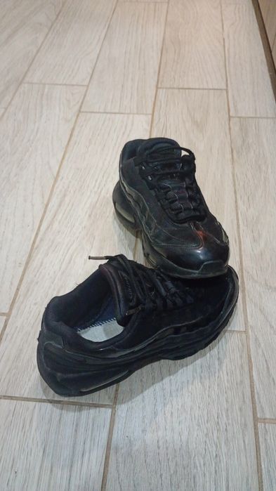 Продавам обувки Nike 95