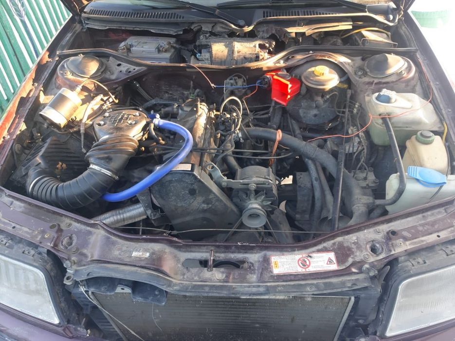 Продам машину марки Audi 100