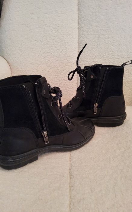 Ghete dama UGG ,negre, mărimea 37
