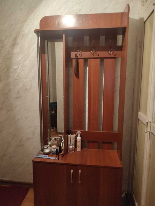 Стойка для прихожей
