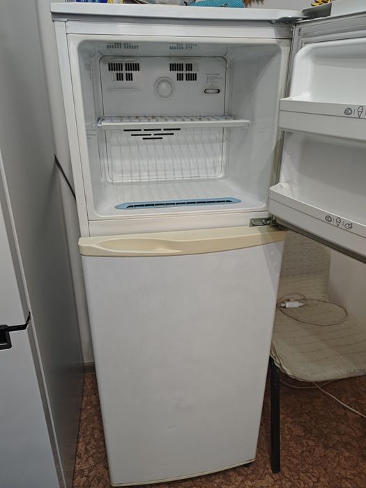 Холодильник б/у LG