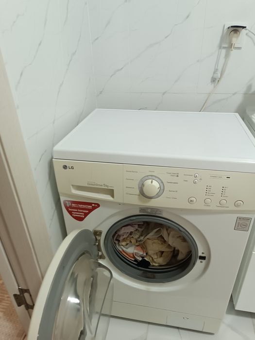 Продам сиральную машинку  LD 5 кг.