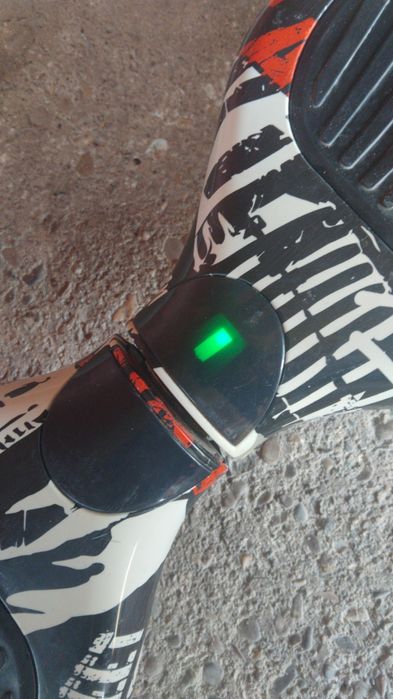 Vând hoverboard funcțional