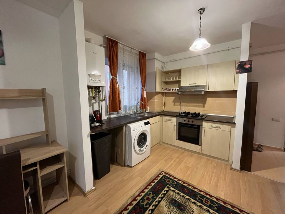 Inchiriez apartament 2 camere