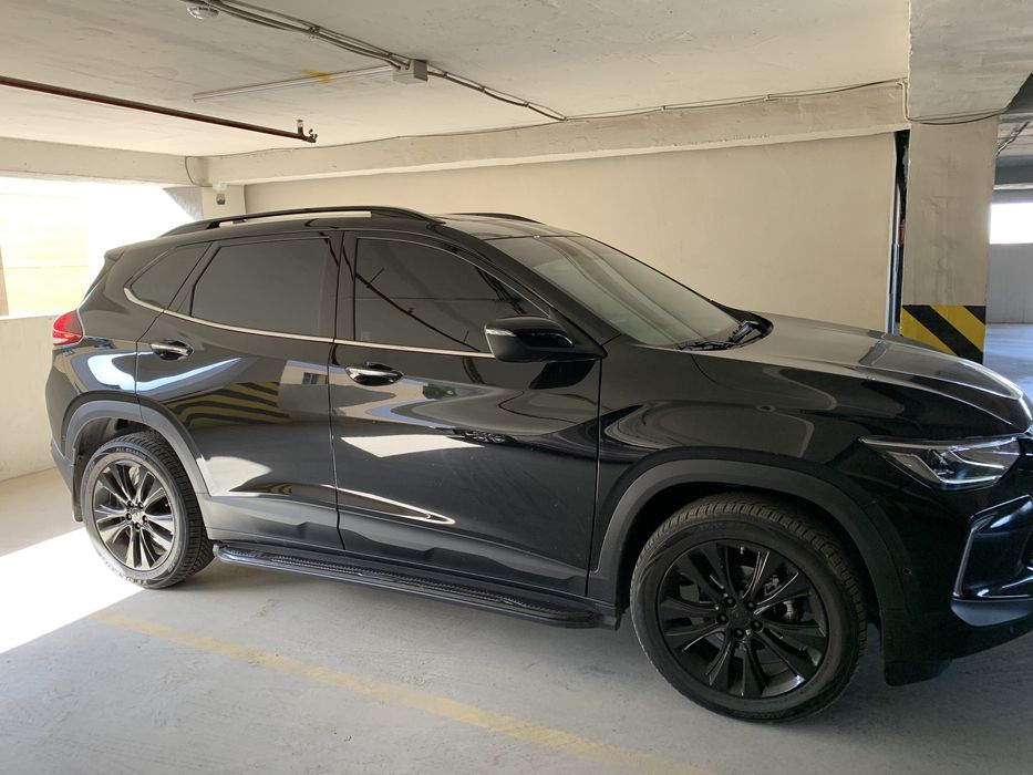 срочна сотилади Tracker 2  premier состаяни яхши пўлни қора қилинган