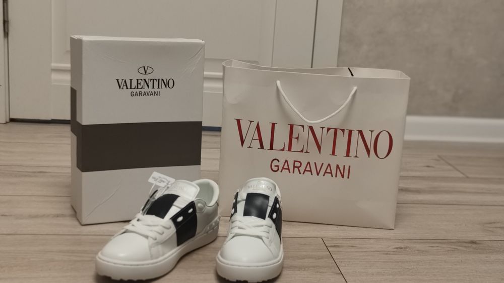 Продам Valentino