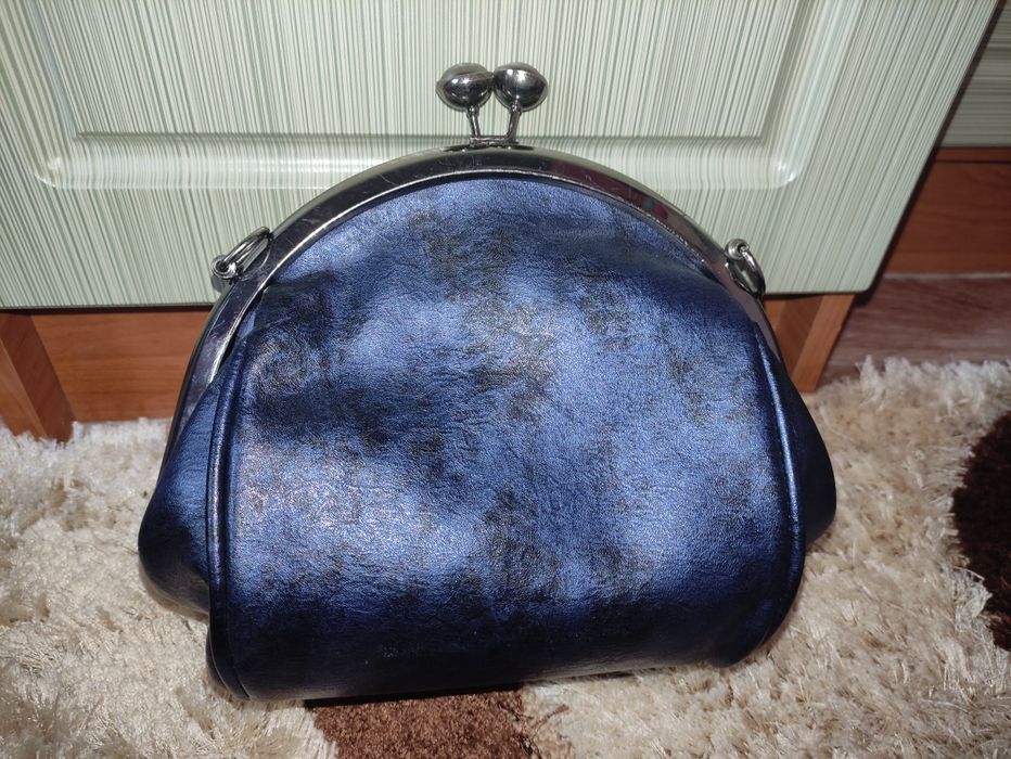 Сумка продается срочно