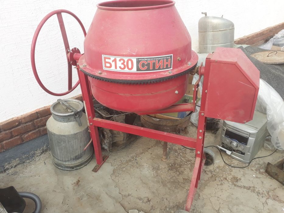 Бетономешалка Новый