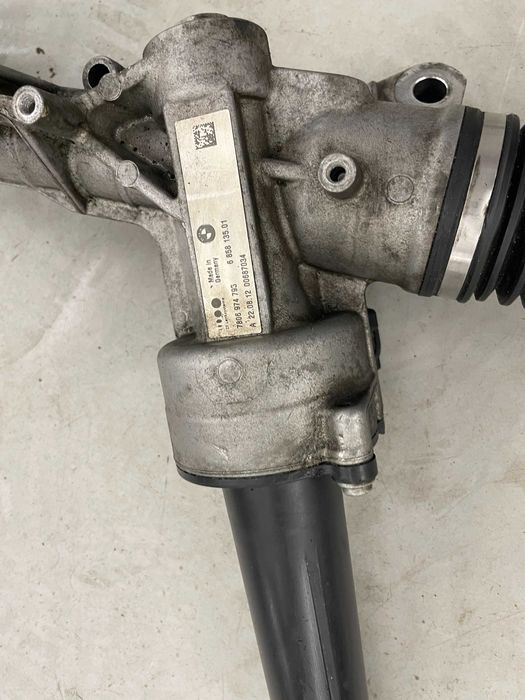 BMW F10 F01 F02 F06 F13 кормилна рейка 6858135