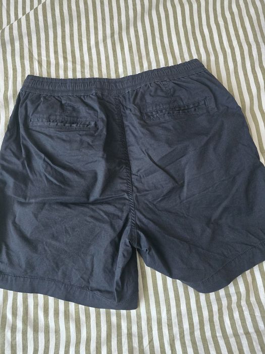 Pantaloni scurti barbati pantaloni de vara din material simplu si moale