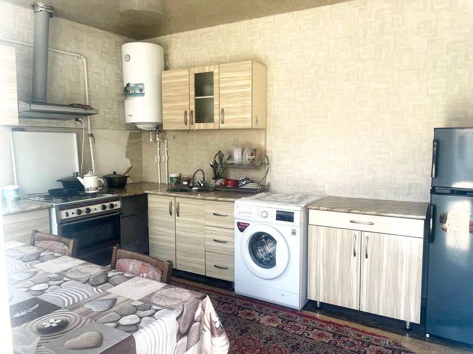 Hovli hazaykali hamma waroiti bor