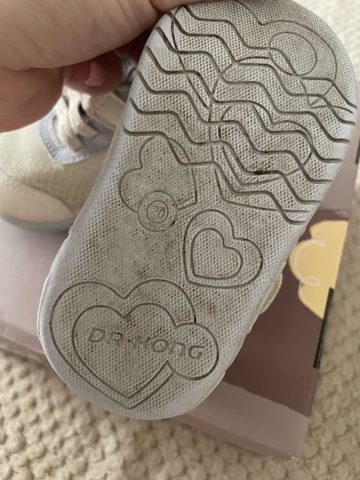 Кроссовки детские