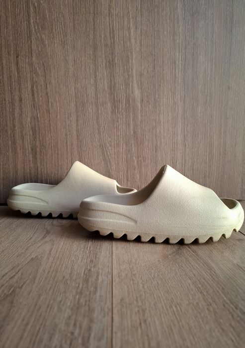 Adidas Yeezy slides
