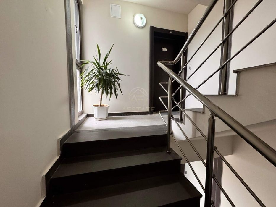 Продава се Тристаен апартамент в Плевен, Дружба 3 - 93 кв.м за 1484 €/кв.м - Снимка #16