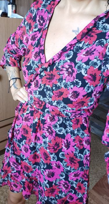 Флорална дамска рокля