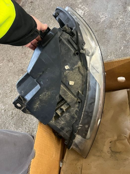 Faruri Far Stanga Dreapta  xenon Audi Q7  EUROPA