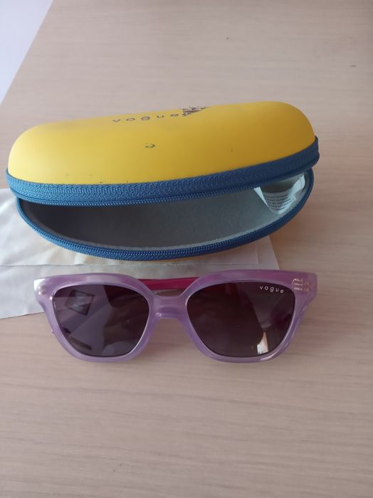 Детски слънчеви очила Vogue