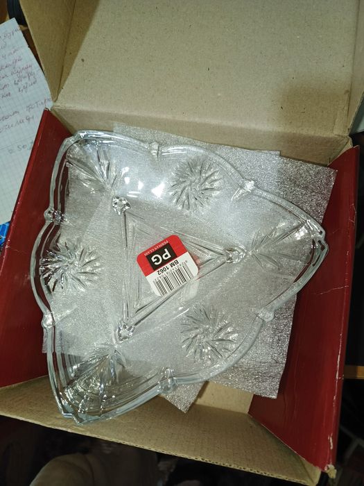 Янги Хар хил турдаги вазалар.