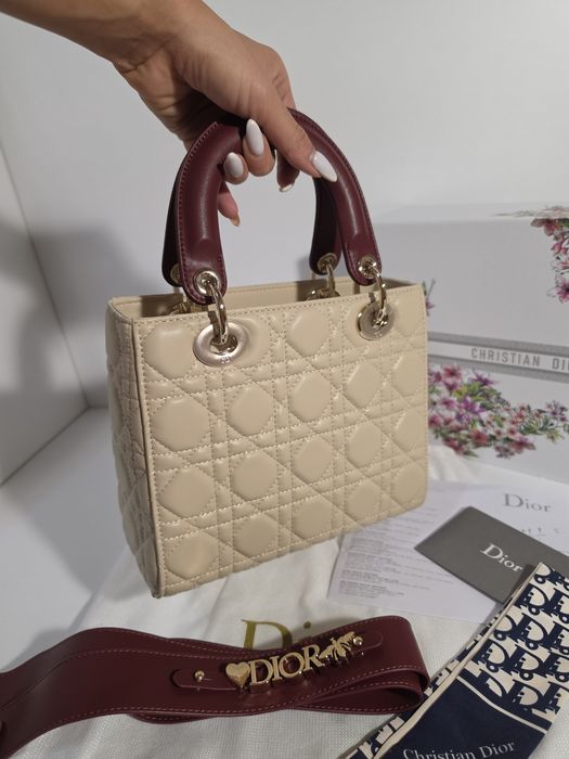 Налична чанта Lady Dior 20
