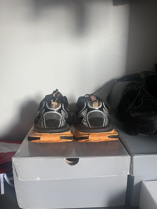Balenciaga 3xl orange