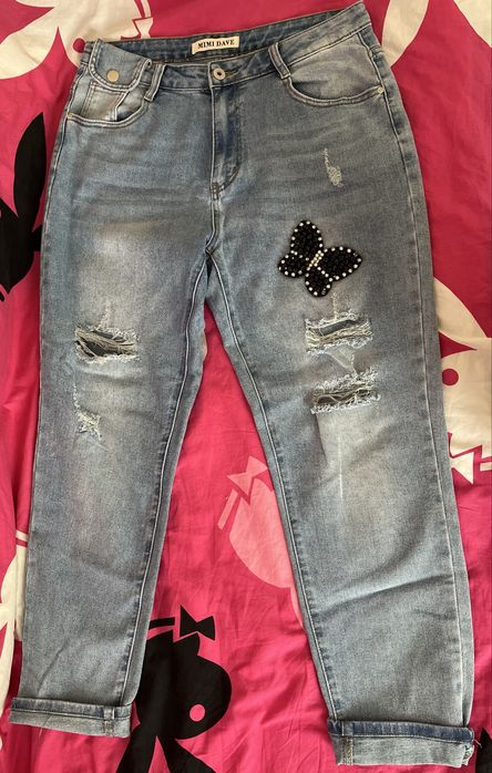 Дънки с накъсан ефект