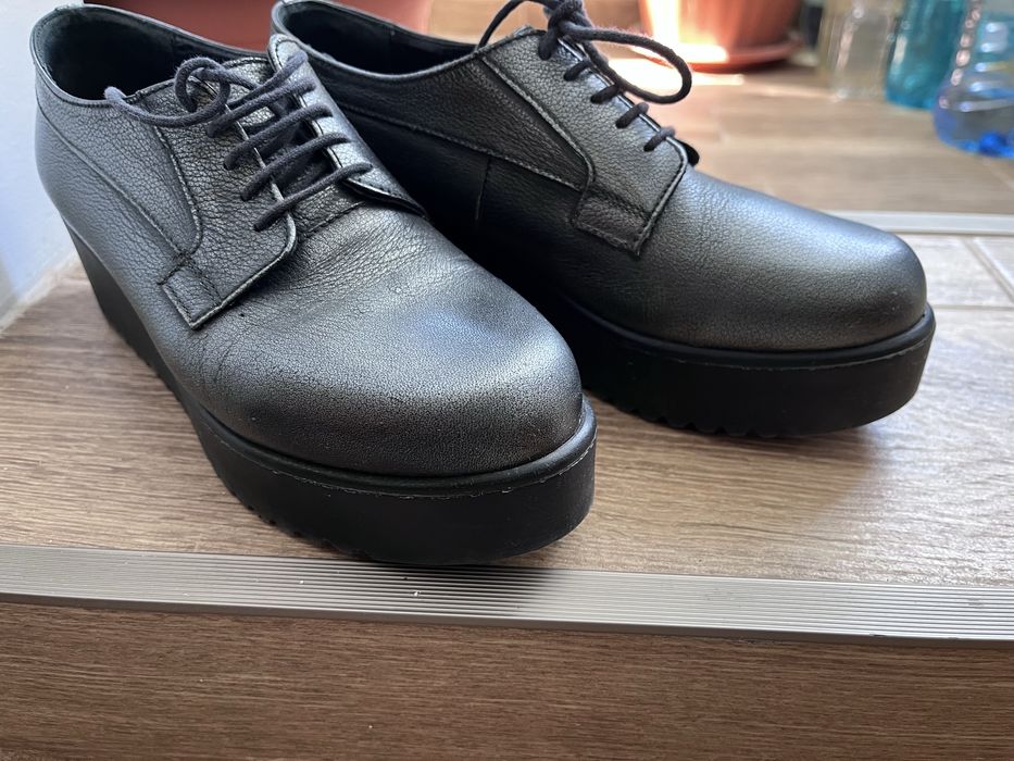 Pantofi wojas dama gri metalizat piele aproape noi