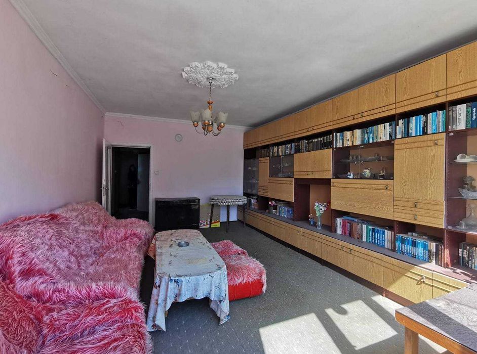 Продава се Тристаен апартамент в Русе, Дружба 3 - 104 кв.м за 932 €/кв.м - Снимка #1