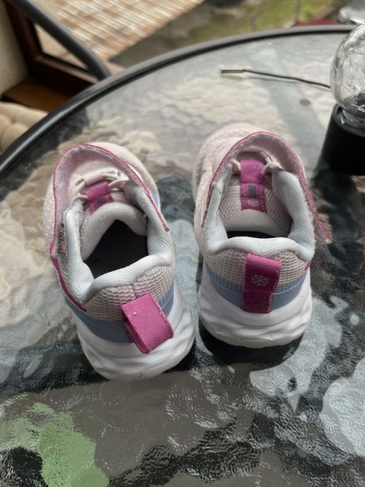 маратонки nike 21