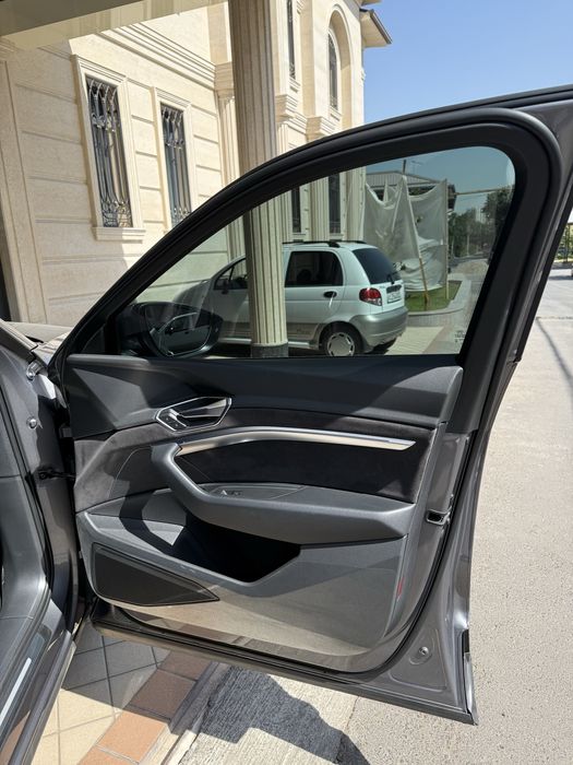 Audi E-tron 55 Quattro 2018