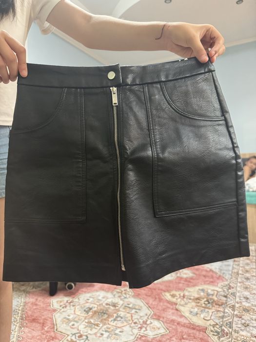 Кофта и юбка на девочек подростка