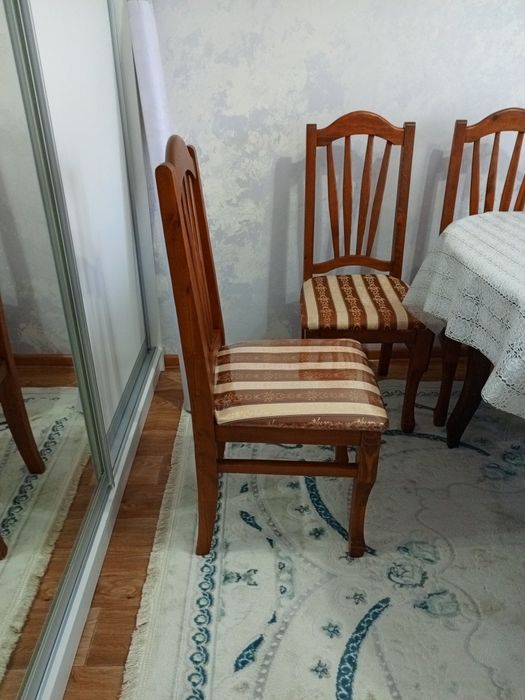 Продам 6 стульев. Добротные мягкие