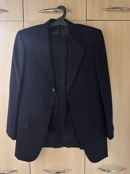 Классические мужские костюмы.