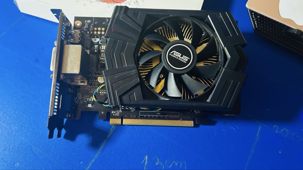 Vand urgent Placa video GTX 750 ti 2 gb Bucuresti Sectorul 4 • OLX.ro