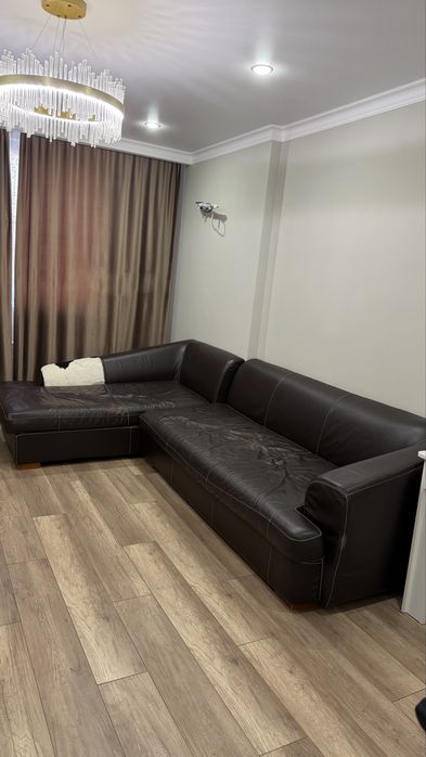 Отдам диван бесплатно ,срочно ,самовывоз