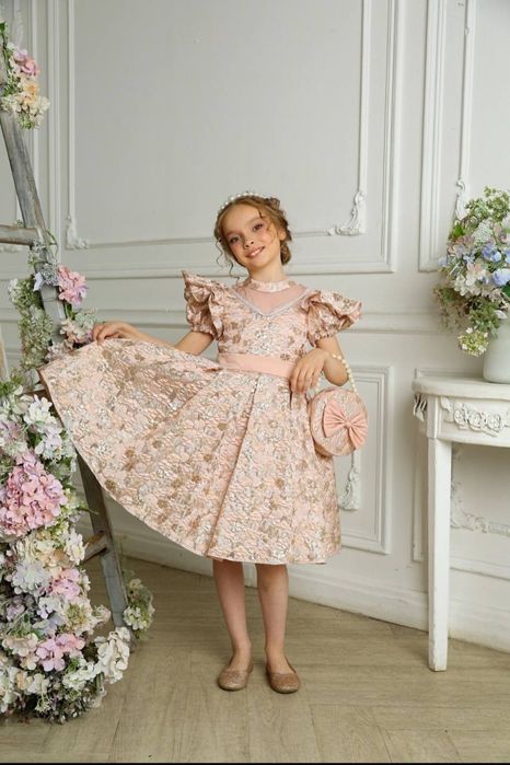 Новые детские и подрасковые вечерние платья