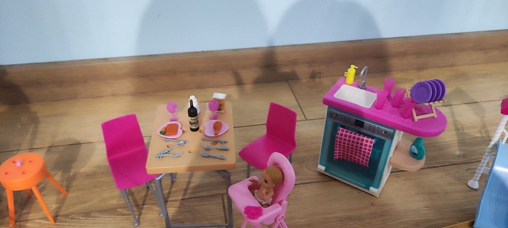 Продается мебель для кукол формате Барби Барби