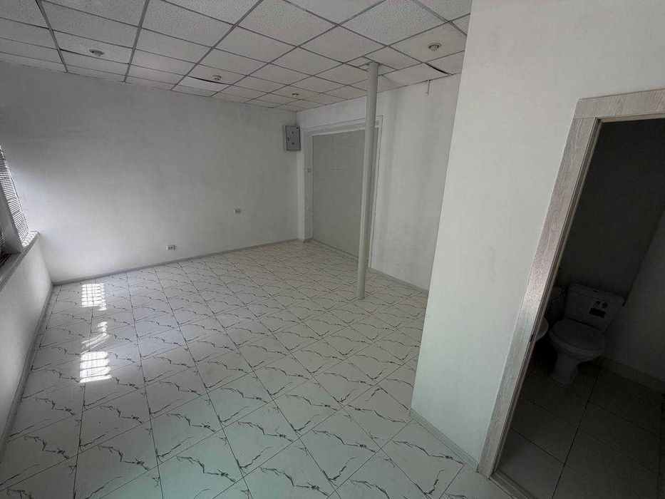 Bodomzor 30m2 joy sotiladi Srochna!
