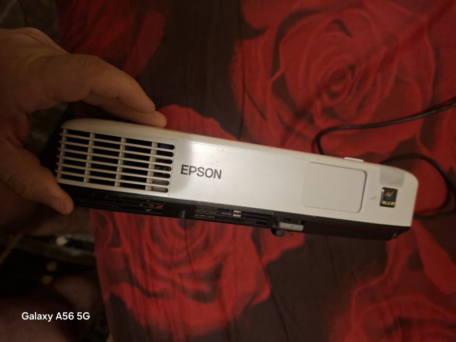 Vand proiector epson
