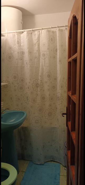 Închiriez garsonieră