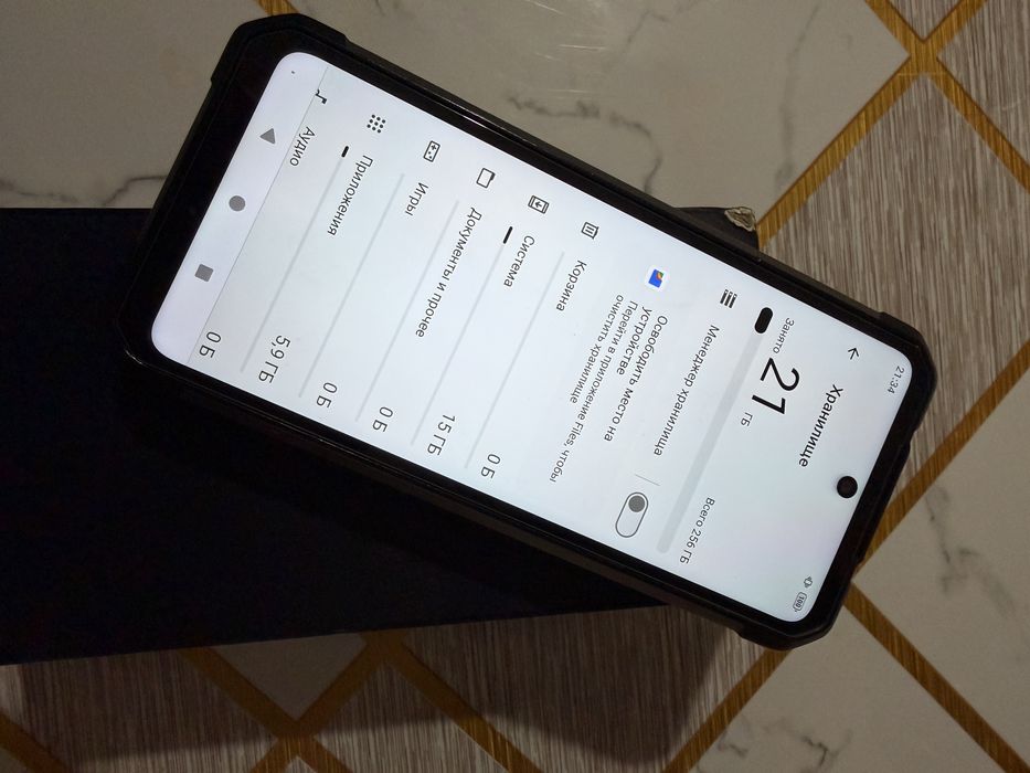 Продам Танк2 телефон