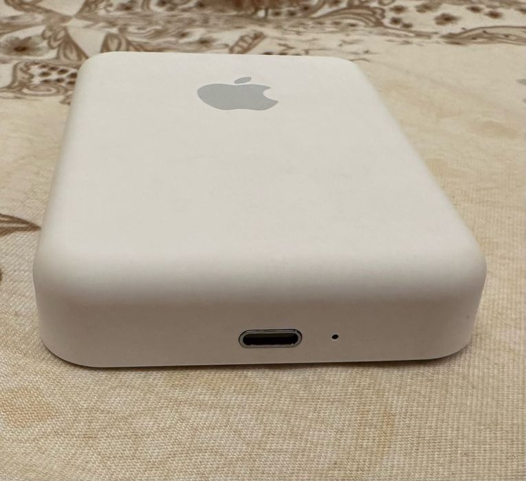 Power bank magnetic original apple