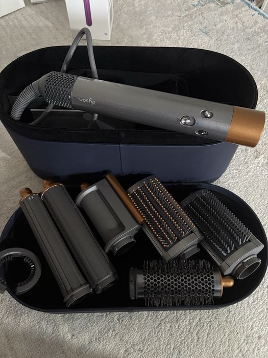 Продается Дайсон фен