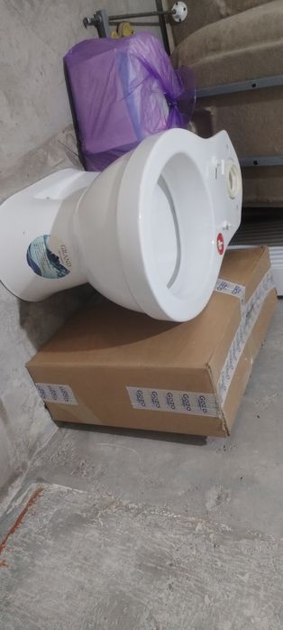 Vanna yangi ishlatikmagan Unitaz yangi  Radiator