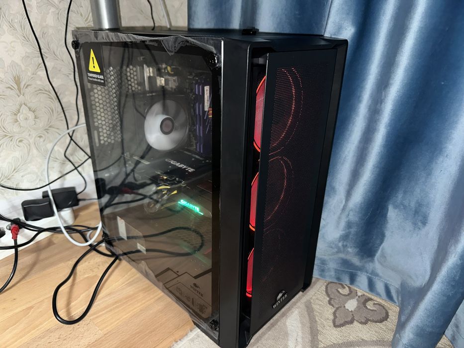 Системный блок настольный компьютер