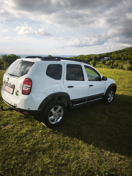 Vând DACIA DUSTER 1.5, 4x4